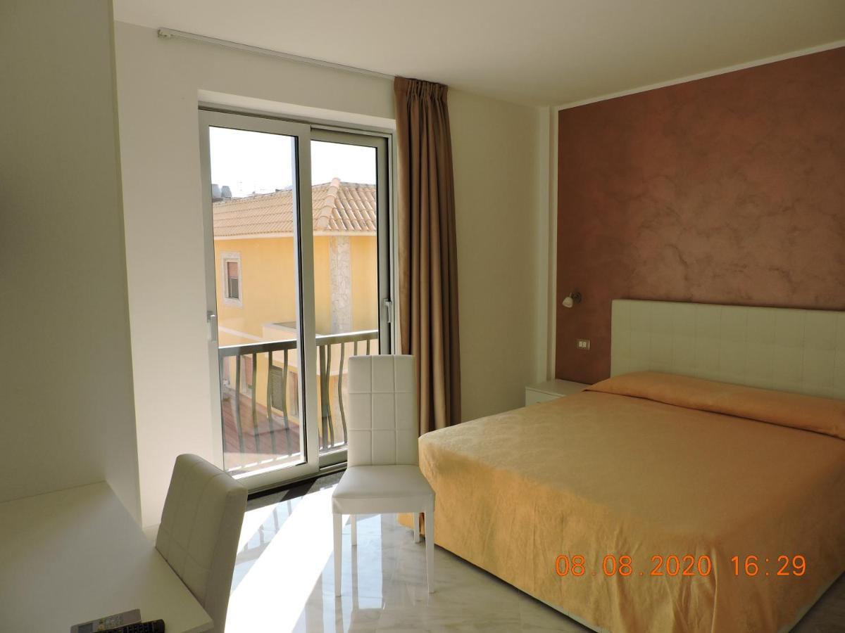 B&B Aquila Reale Portopalo Di Capo Passero Exterior photo